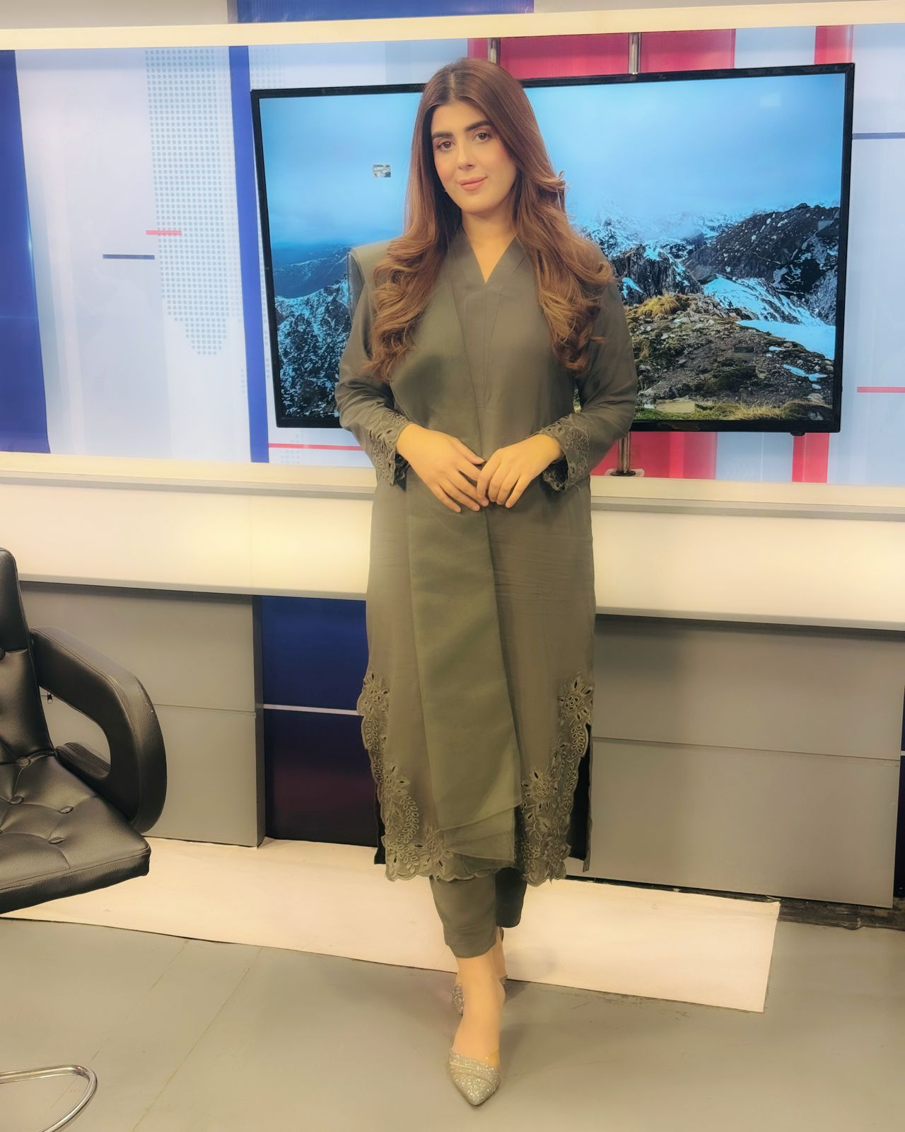 Elegant Olive Green - Embroidered 3-Piece Suit